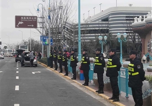 春節臨港大客流保暢  宗保特保全力以赴  --臨港區域圓滿(mǎn)完成春節