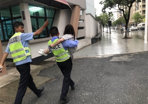 交通事故受傷痛苦連連 特保熱心相助叫好一片 --浙江民泰閑林項目